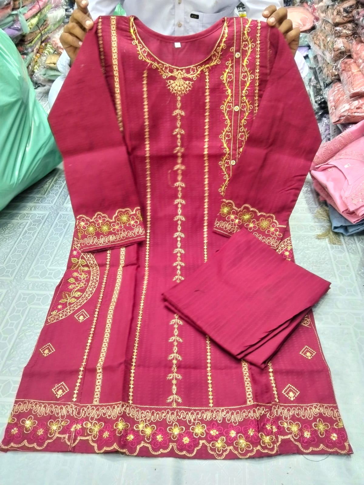 Marron Cutton 3 pics